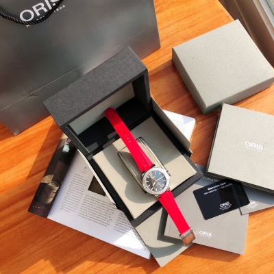 Часы Oris