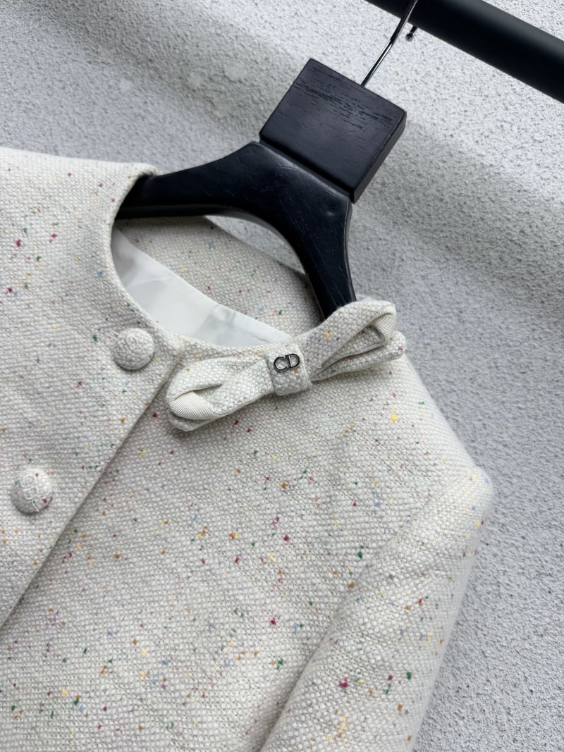 Костюм из твида с кружевной отделкой Dior