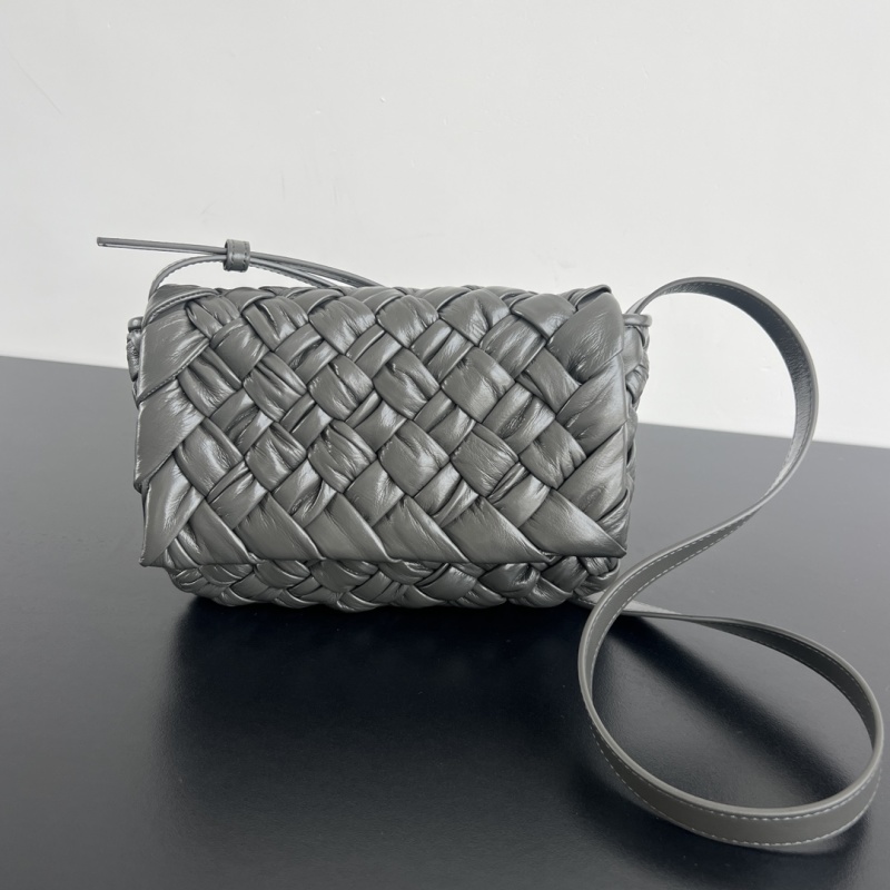 Плетеная кожаная сумка Rumple Bottega Veneta