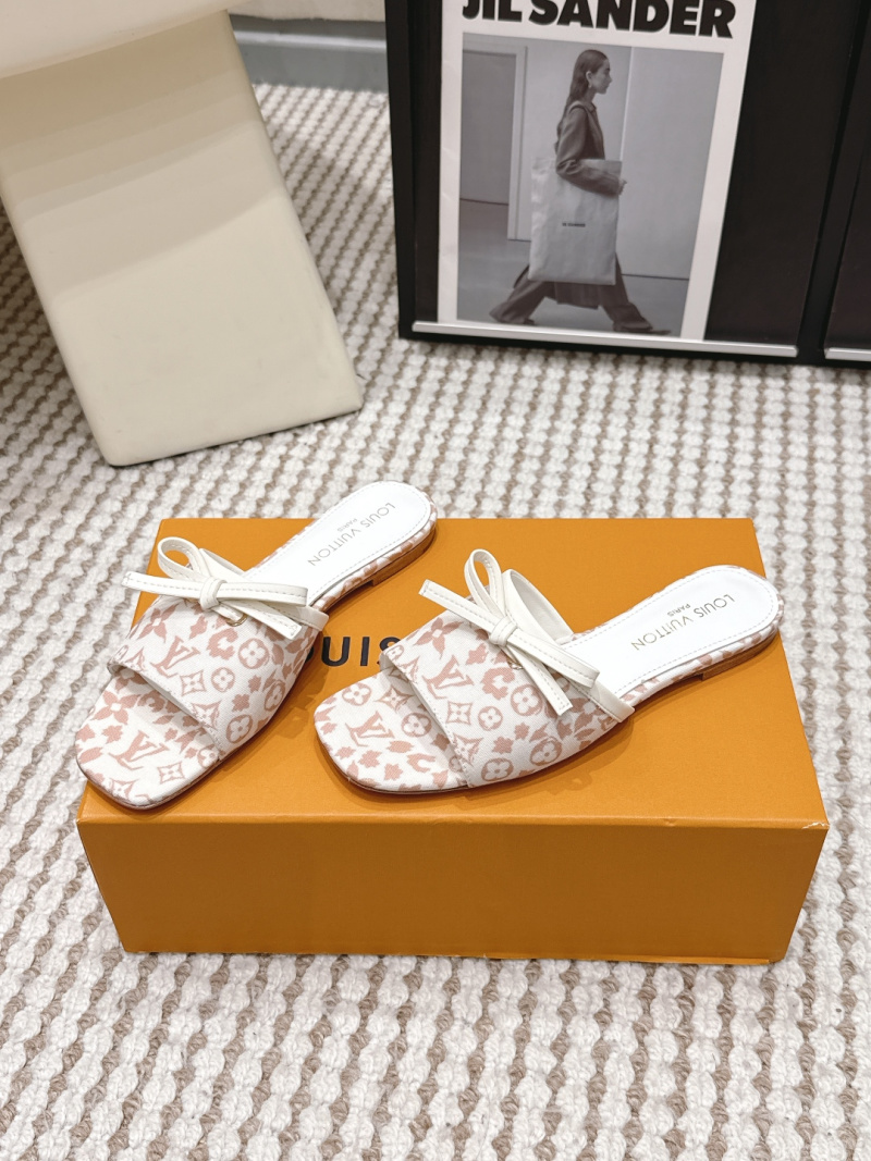 Шлёпанцы Louis Vuitton