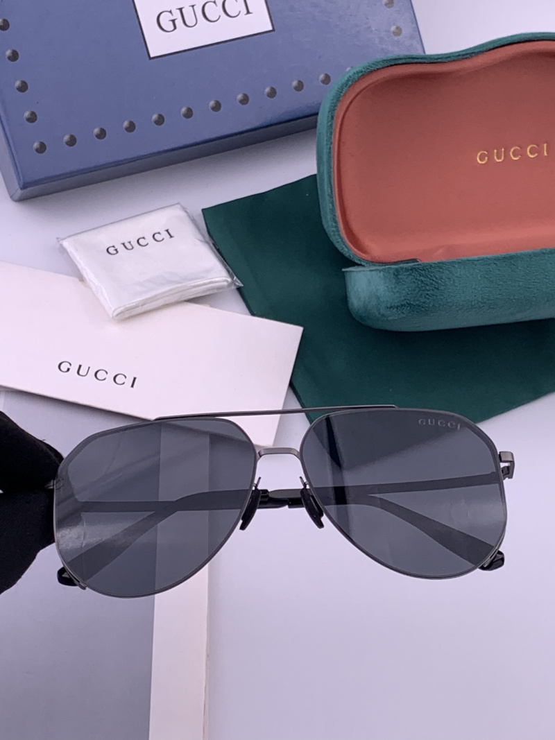 Солнцезащитные очки Gucci G7380