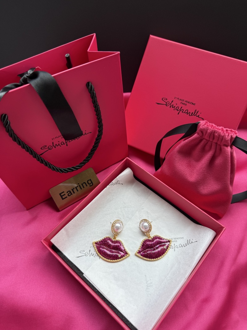 Серьги в форме губ с жемчугом Schiaparelli