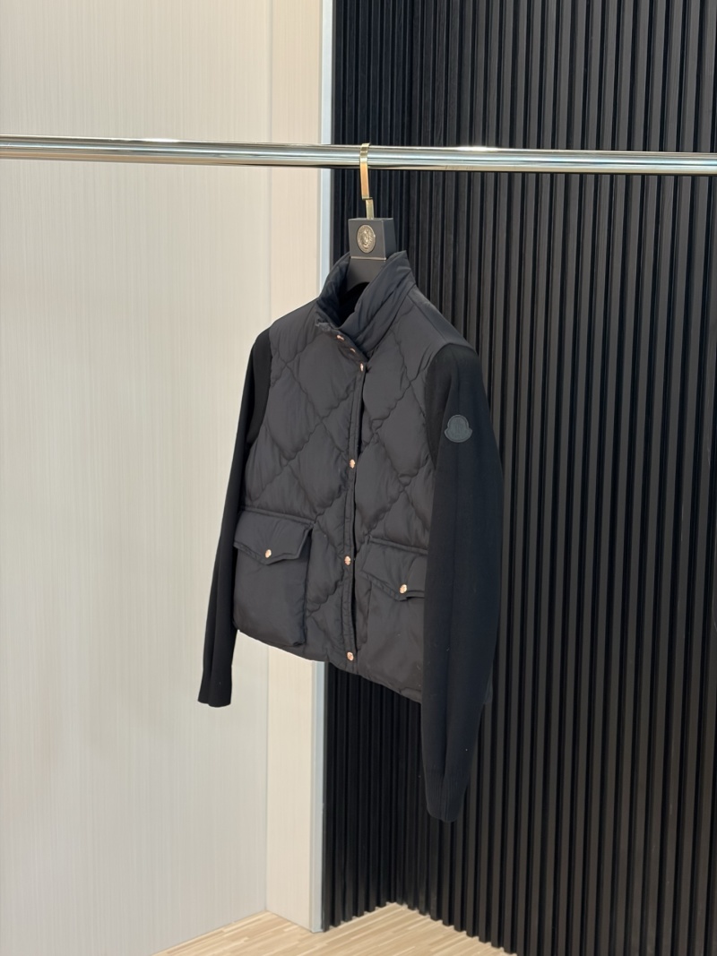 Пуховик Moncler