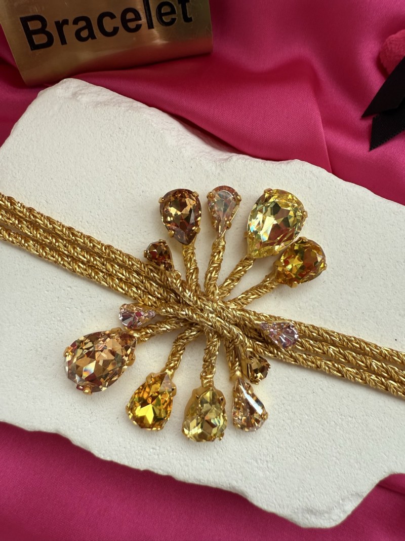 Браслет с кристаллами Schiaparelli