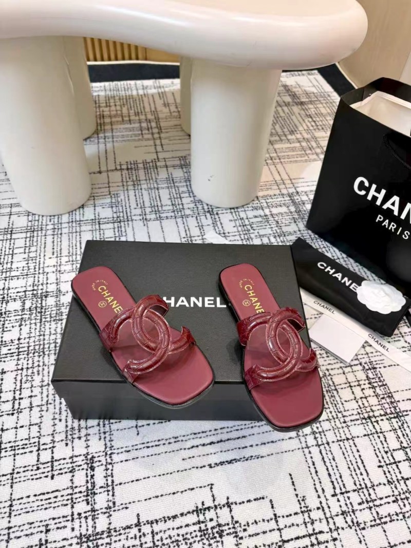 Женские шлёпанцы с плетеным элементом Chanel