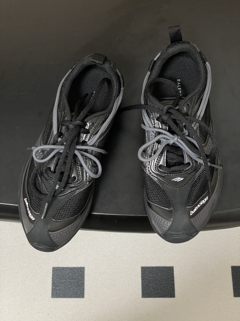 Кроссовки Balenciaga Radar Gradient