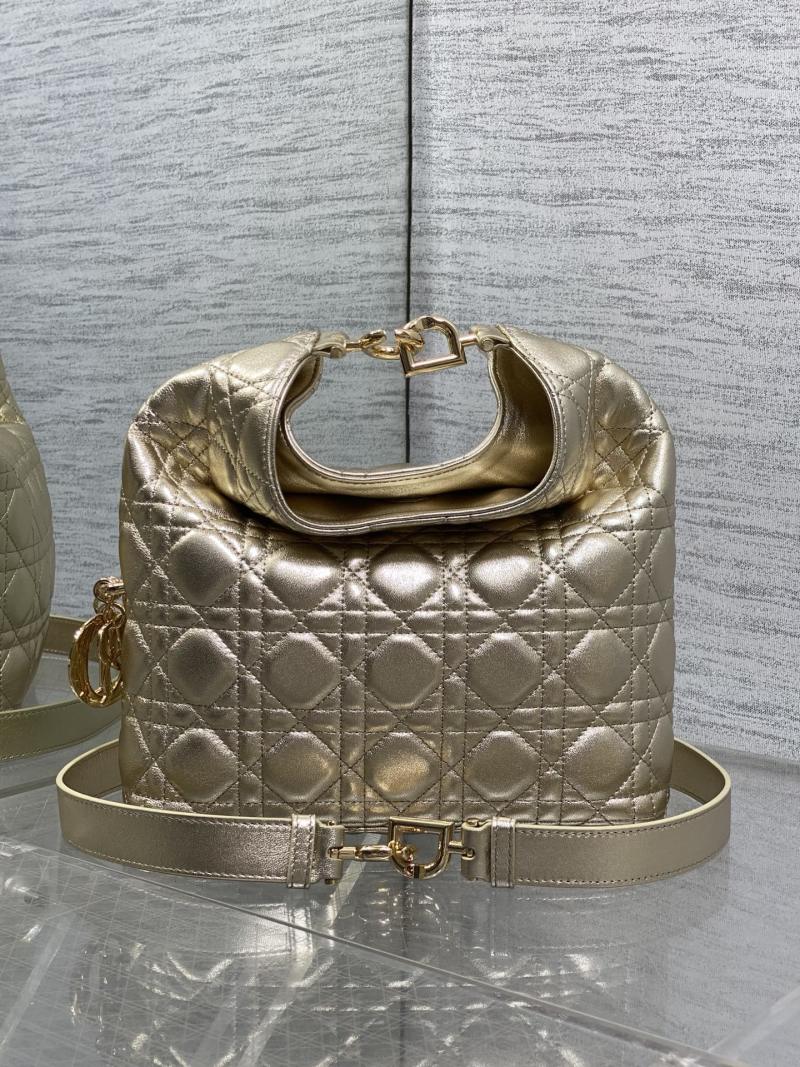 Сумка Dior золотистая стеганая