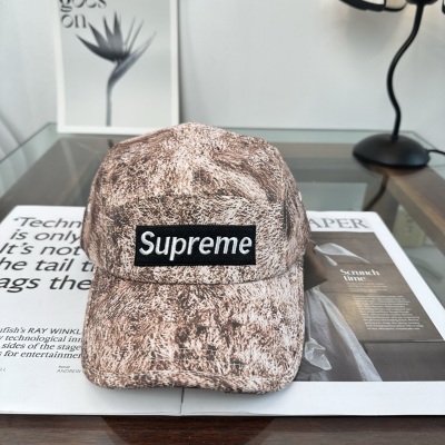 Кепка с вышивкой Supreme