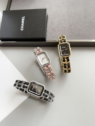 Часы Chanel