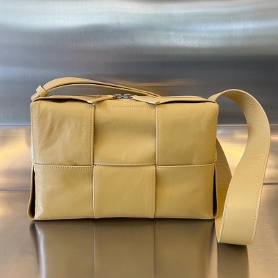 Мужская плетеная сумка Bottega Veneta