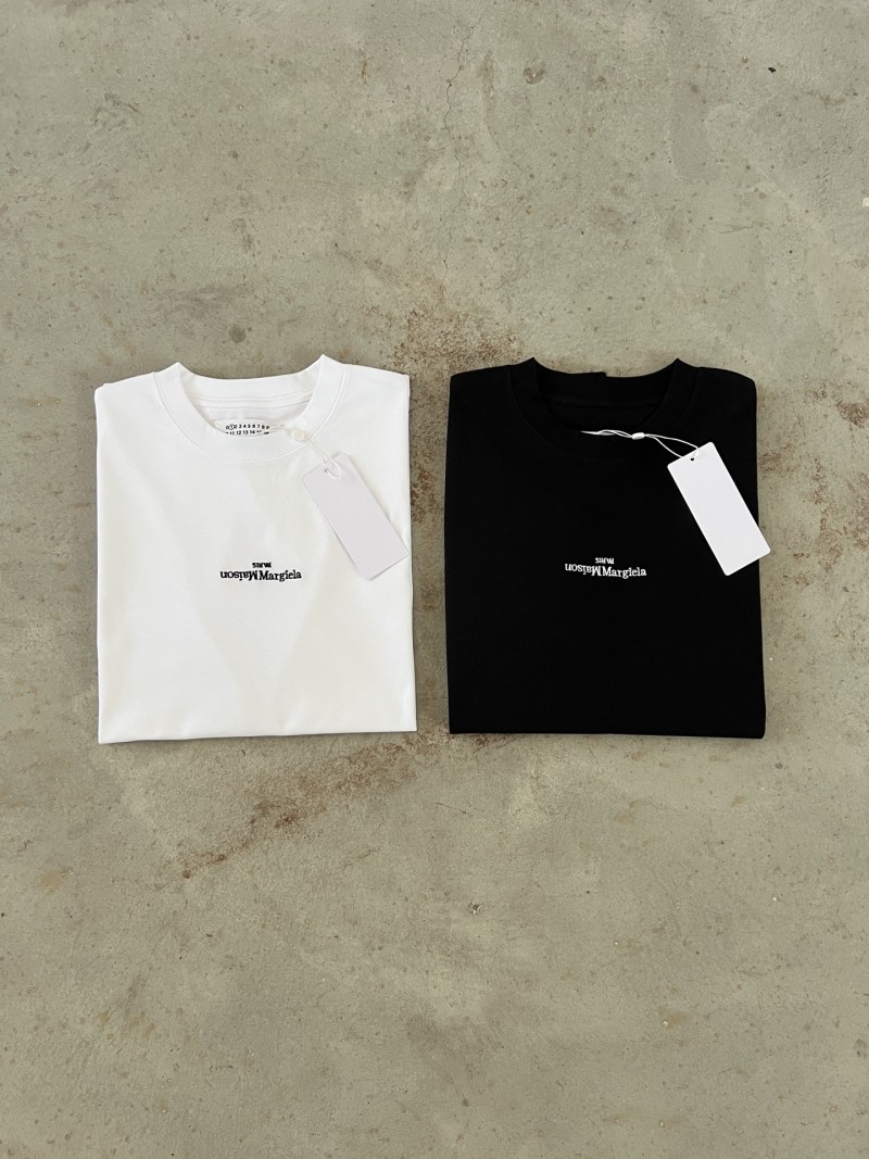 Футболка Maison Margiela с вышивкой