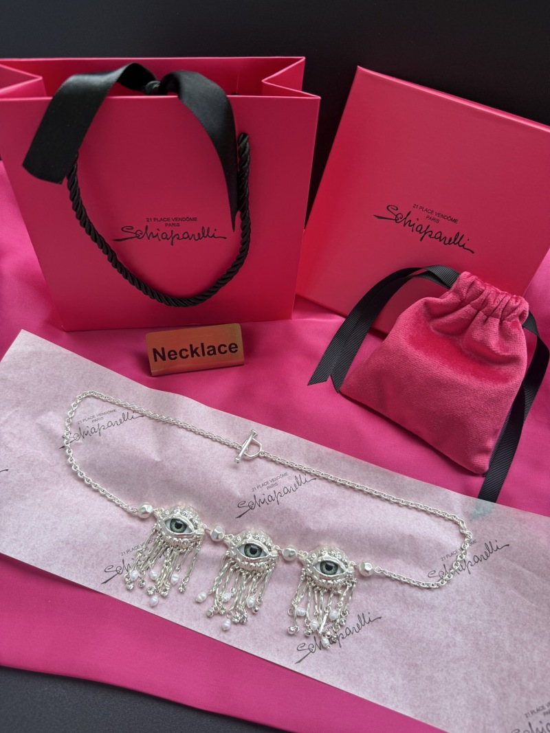 Нарядное колье с подвесками Schiaparelli