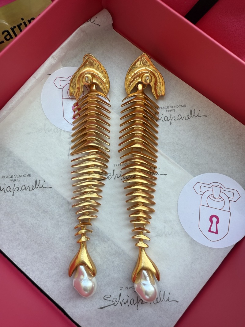 Серьги в виде рыбьего скелета с жемчугом Schiaparelli