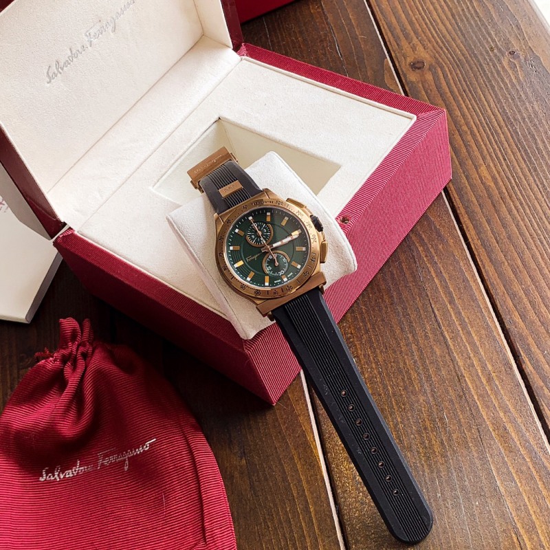Часы Ferragamo