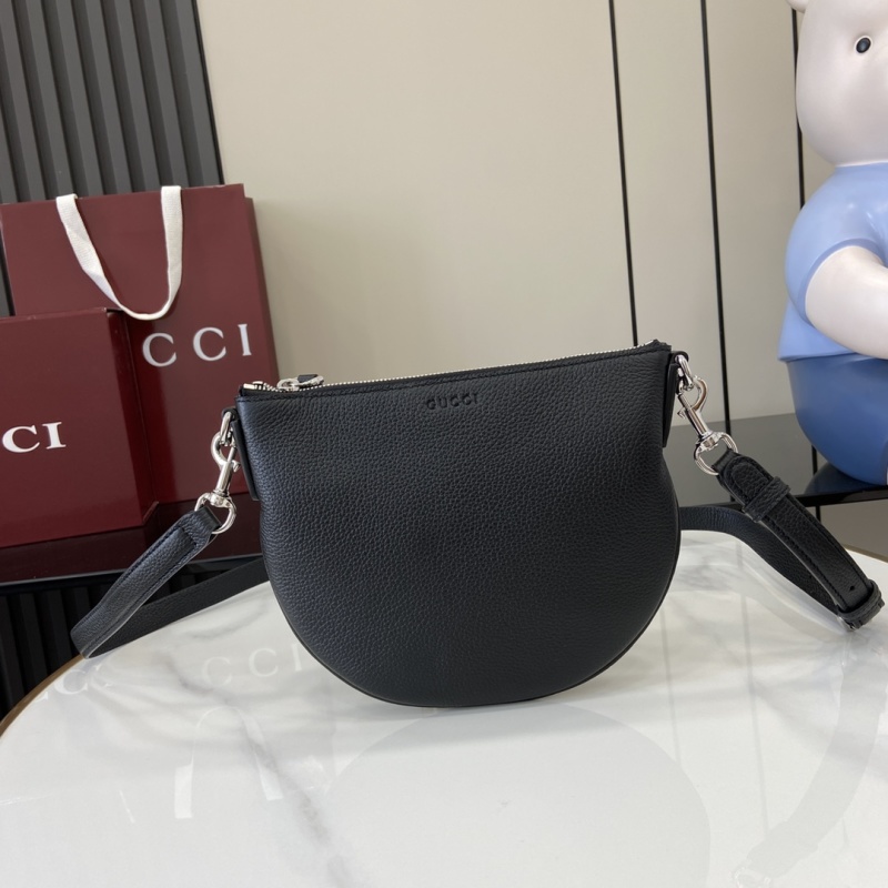 Полукруглая сумка Gucci