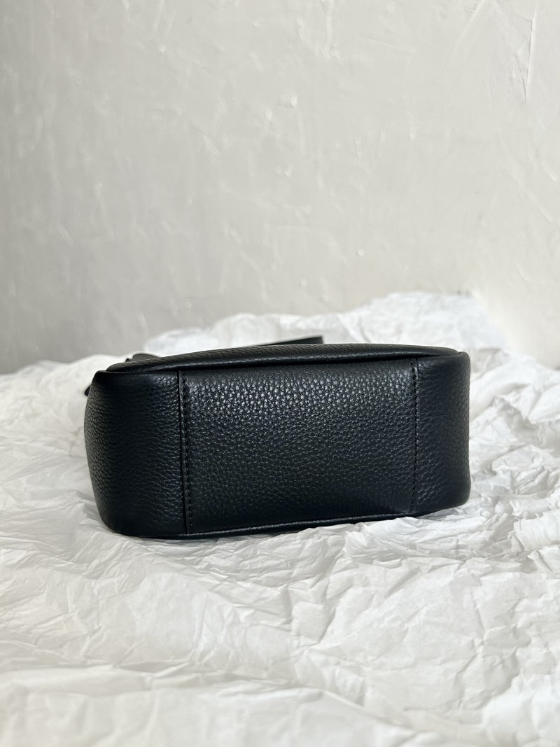 Черная кожаная сумка Saint Laurent YSL Hobo Mini