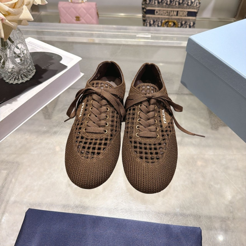 Женские вязаные кроссовки Prada