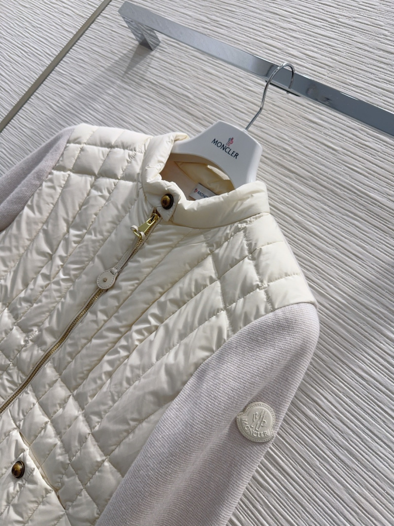 Пуховик Moncler