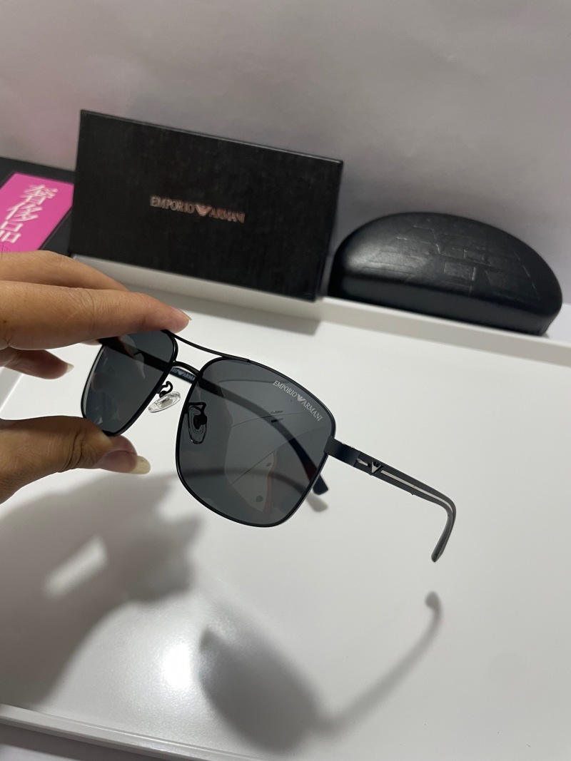 Солнцезащитные очки EMPORIO ARMANI поляризационные унисекс