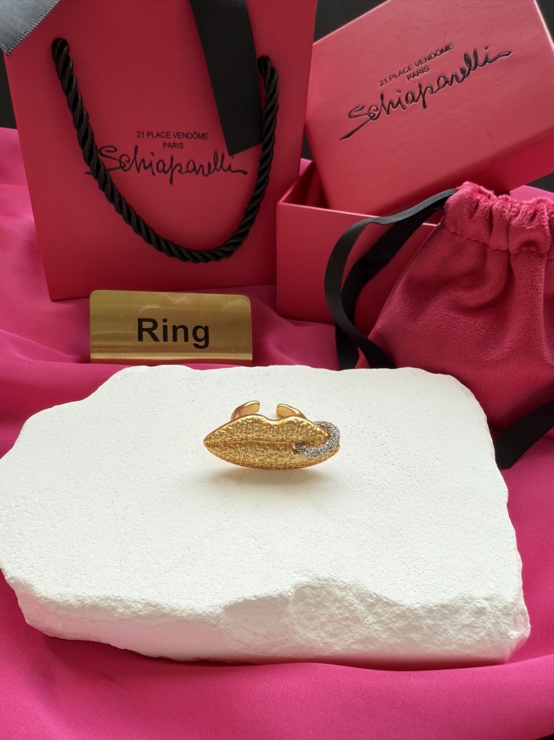Брошь в виде губ с узором Schiaparelli