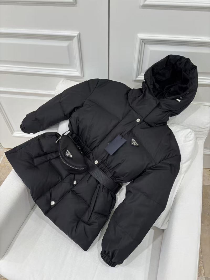 Пуховик Prada