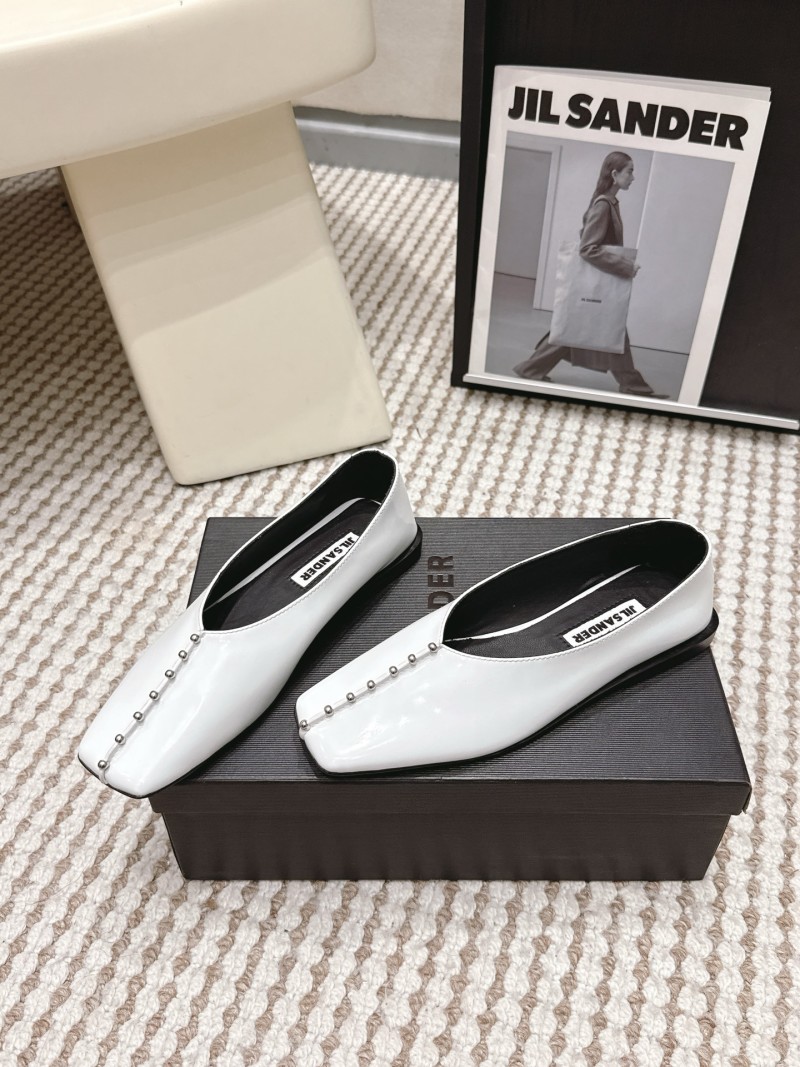 Женские туфли Jil Sander с декором из металлических элементов