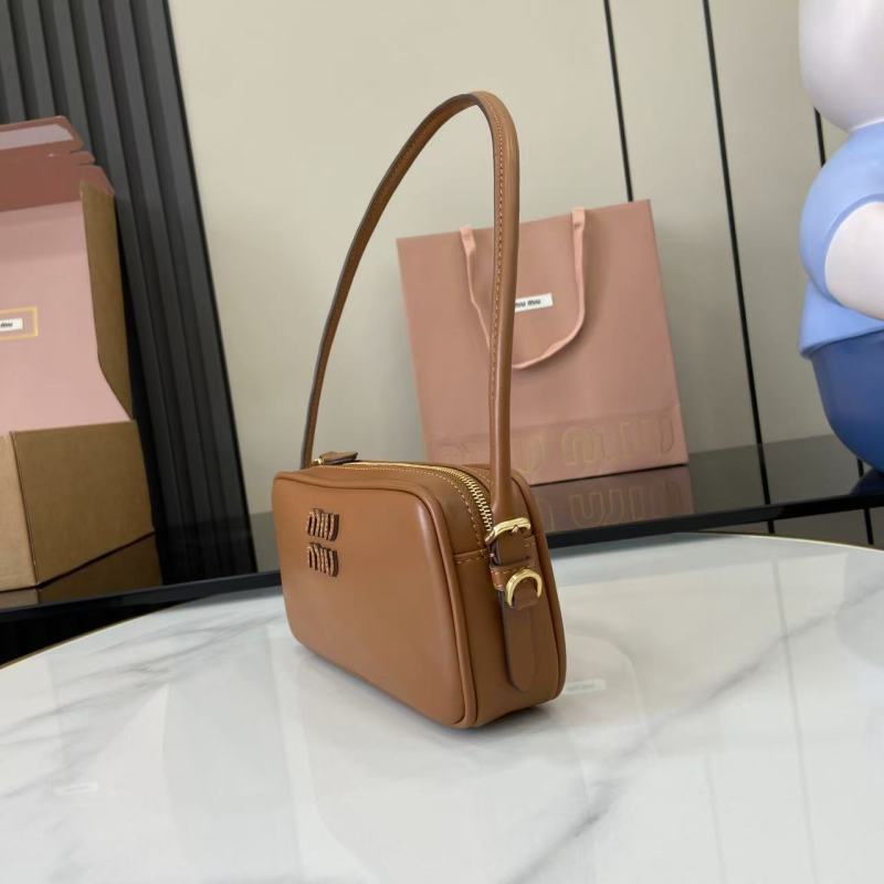 Сумка Miu Miu коричневая
