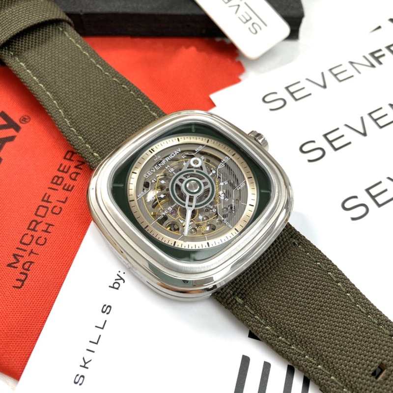 Часы SevenFriday