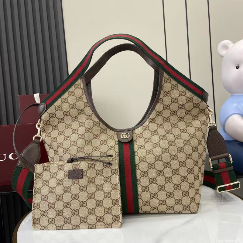 Сумка Gucci с принтом GG и кошельком