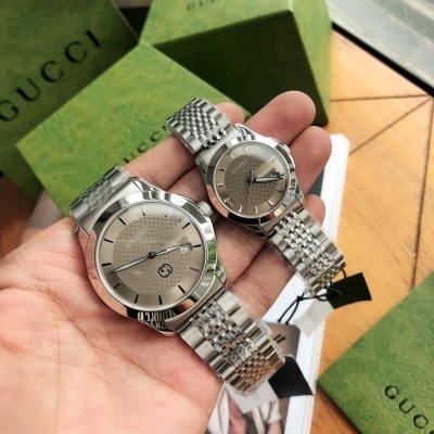 Часы Gucci
