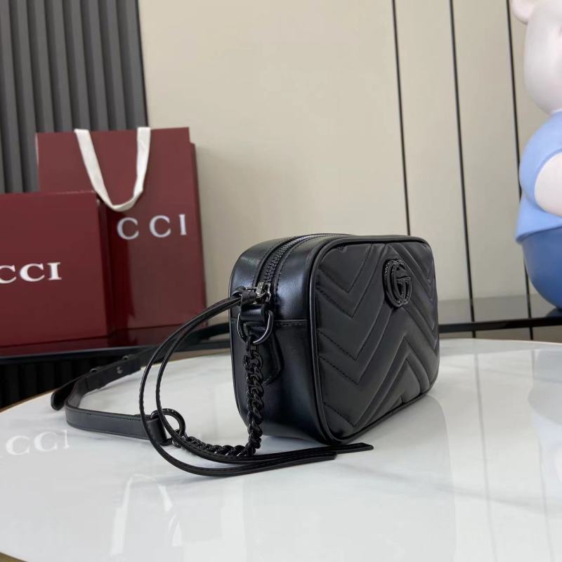 Черная сумка Gucci с логотипом GG