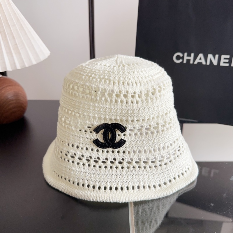 Вязаная шляпа-ведерко белого цвета Chanel