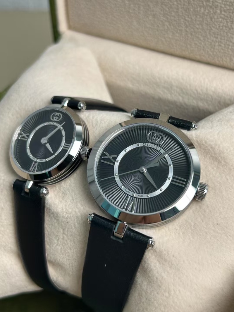 Часы Gucci