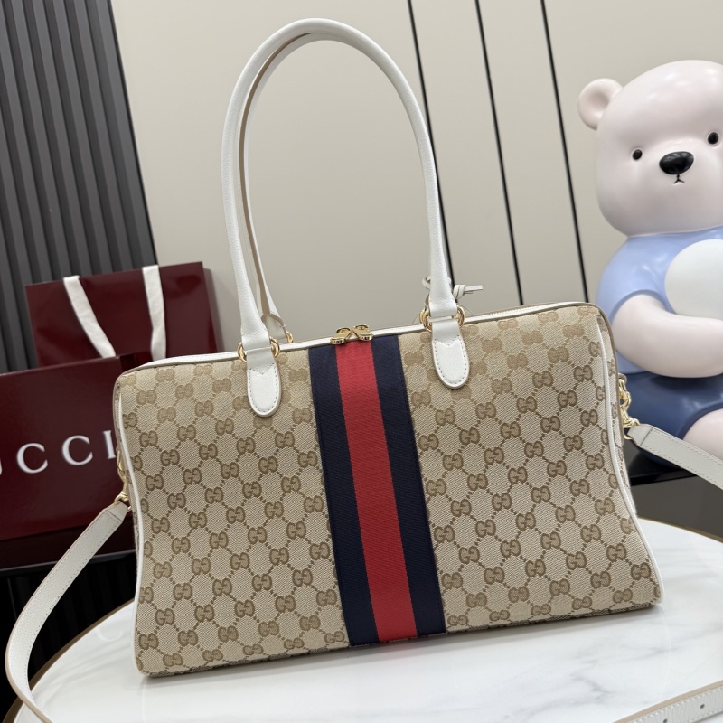 Сумка Gucci с монограммой и ремешком