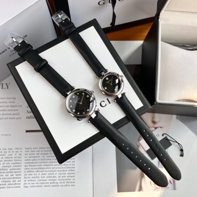 Часы Gucci