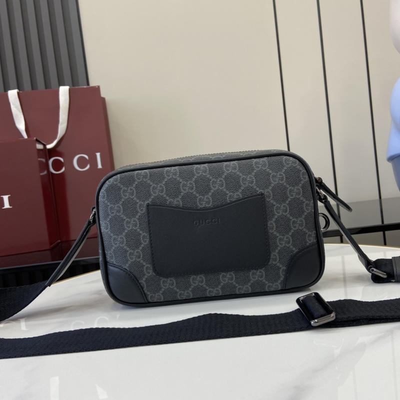 Сумка Gucci с монограммой