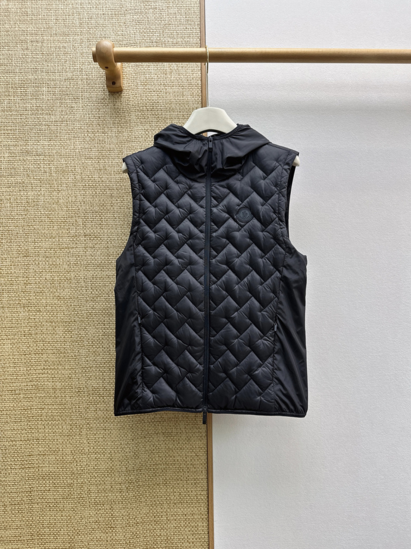 Пуховик Moncler