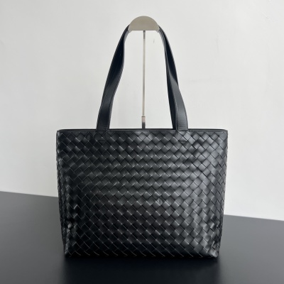 Сумки Bottega Veneta