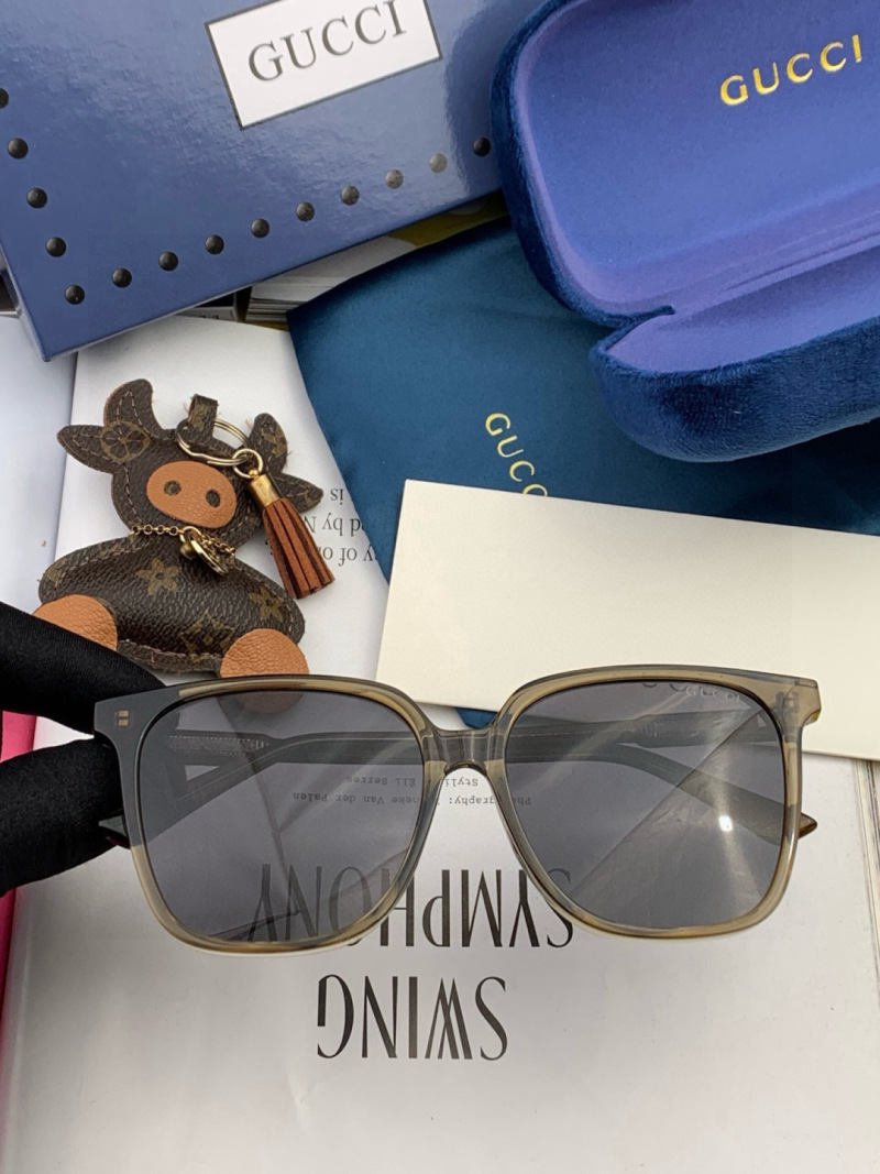 Очки Gucci