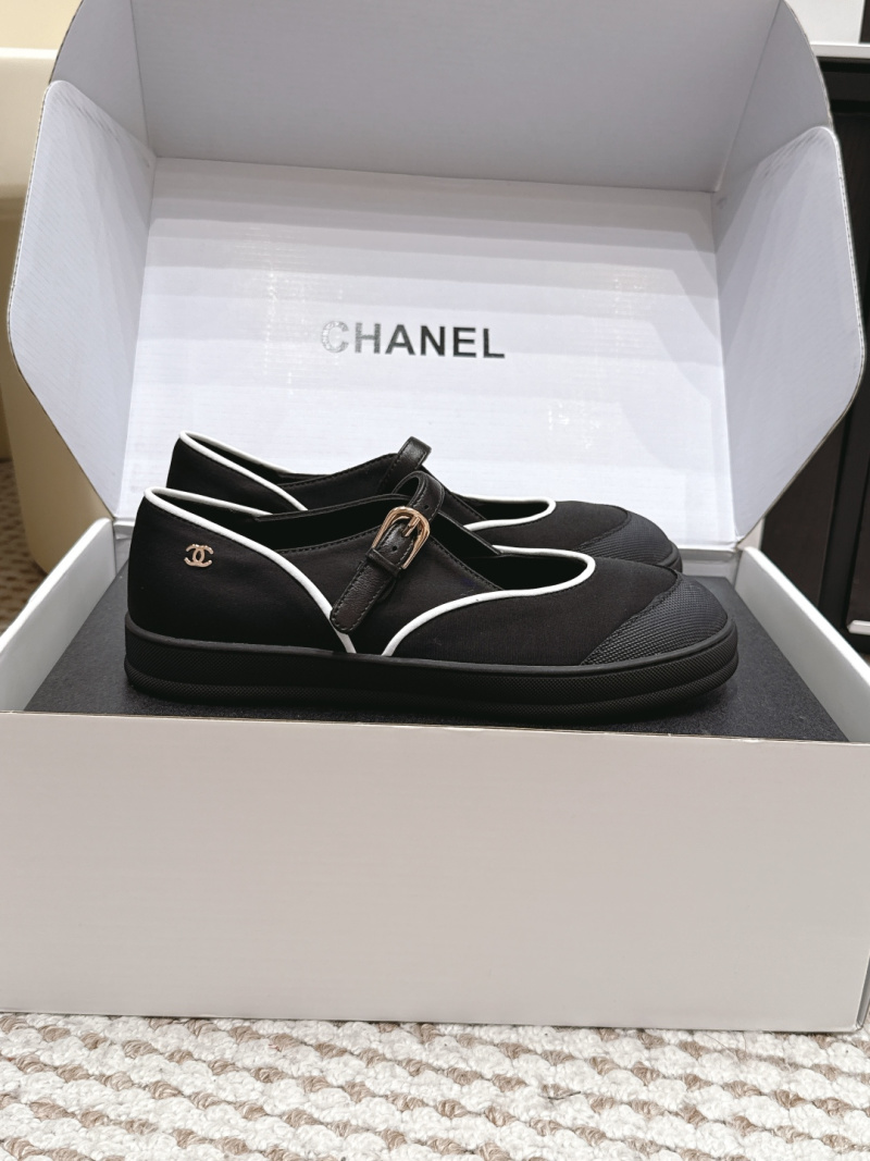 Женские балетки черные с ремешком Chanel