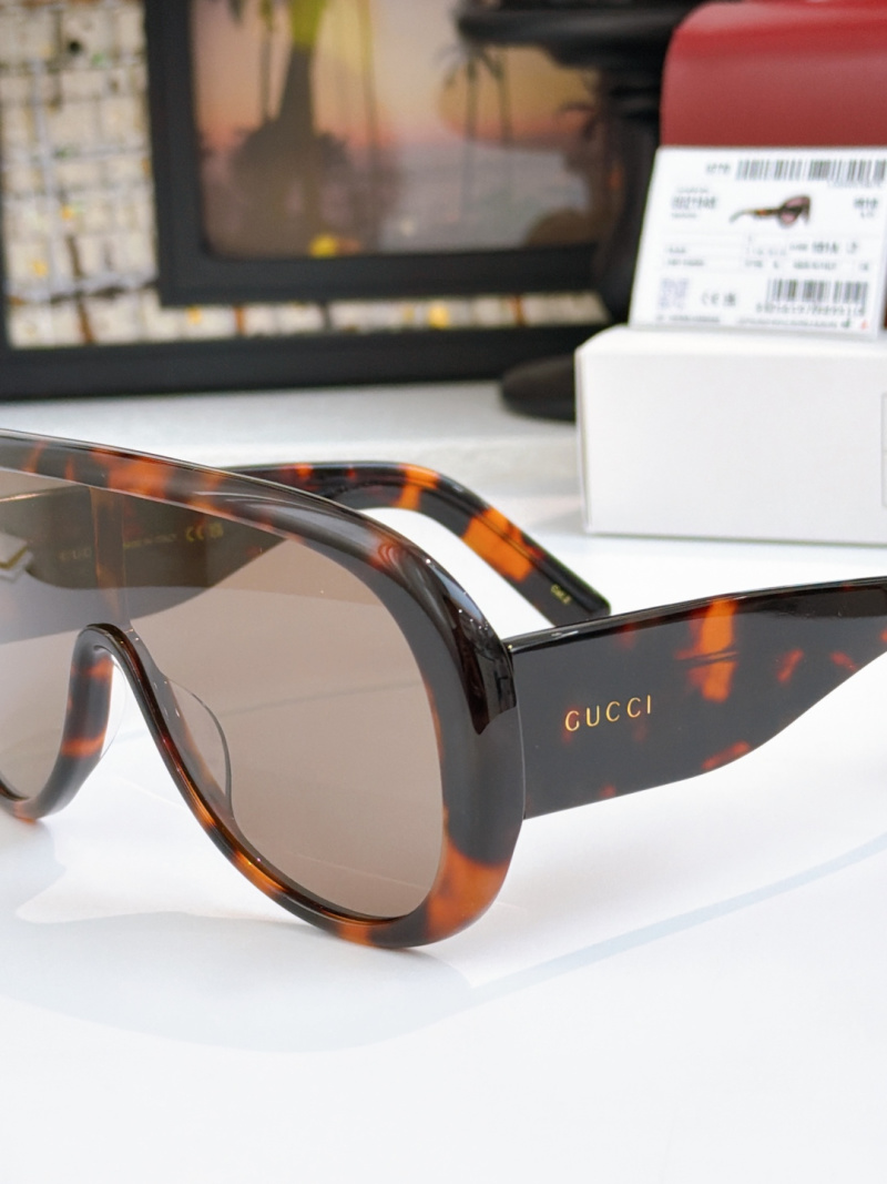 Солнцезащитные очки GUCCI GG2164S