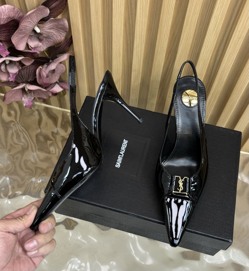 Женские черные лакированные туфли Saint Laurent на шпильке