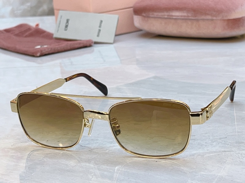Солнцезащитные очки Miu Miu модель SMU C52