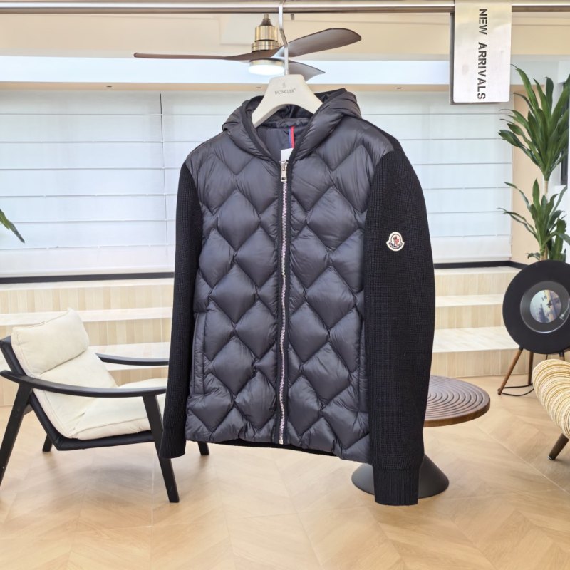 Пуховик Moncler