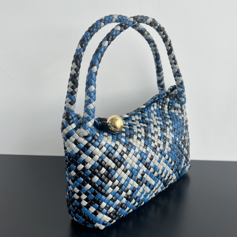Плетеная сумка с металлическим шаром Bottega Veneta