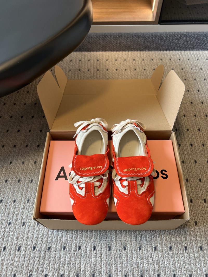 Женские кроссовки Acne Studios оранжевого цвета