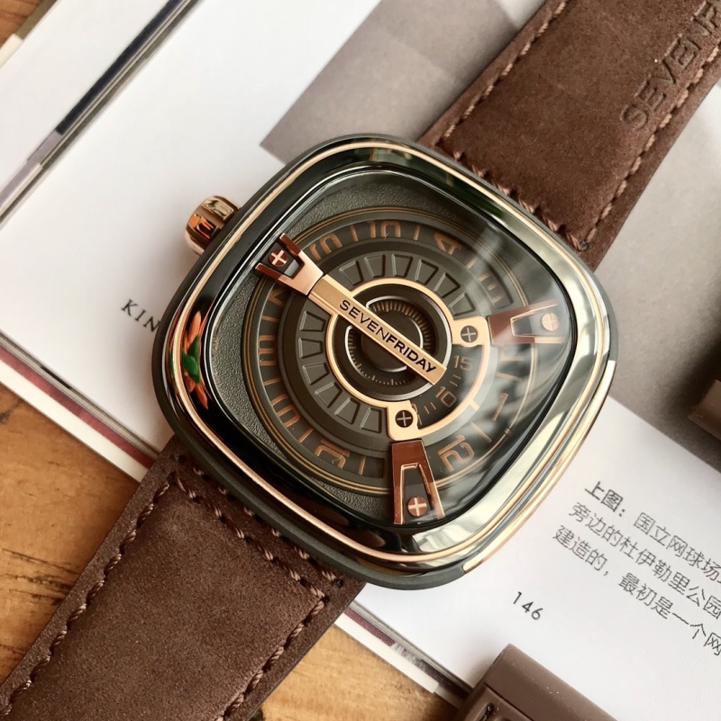 Часы SevenFriday