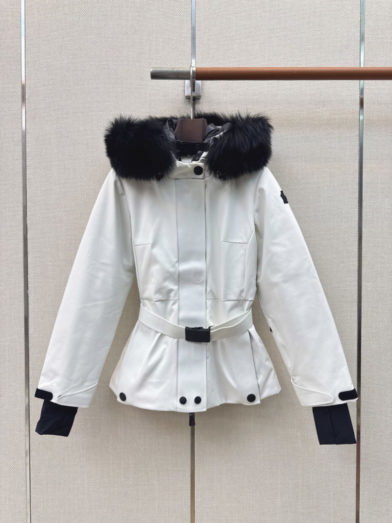 Пуховик Moncler