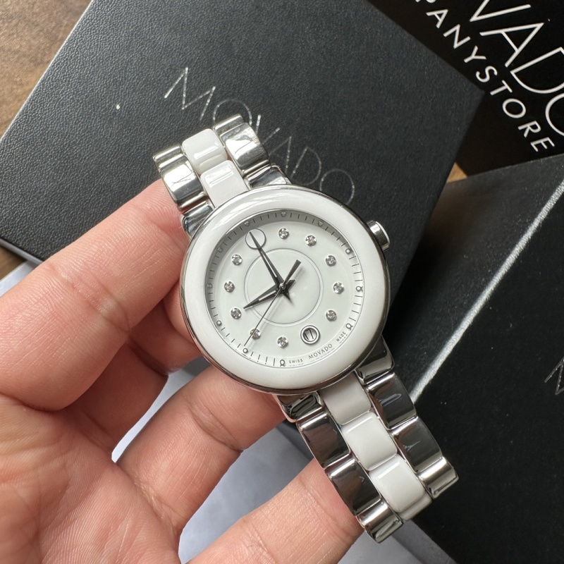 Часы Movado