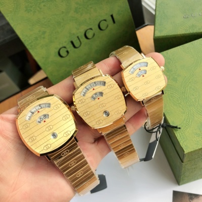 Часы Gucci